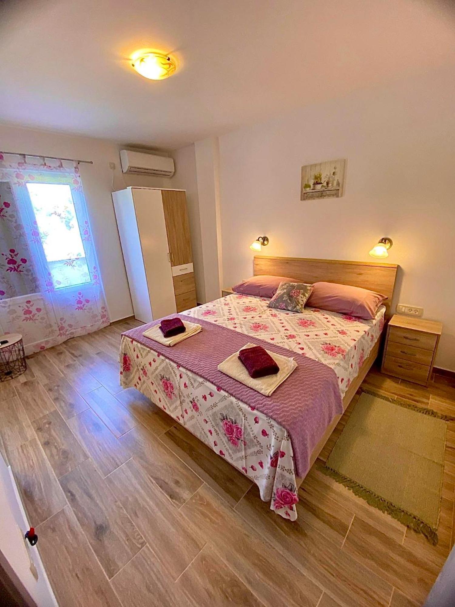Apartman Miljenko - Matovica Kampor Buitenkant foto